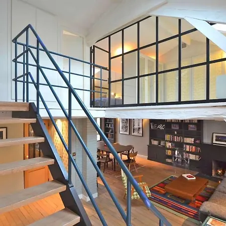 Grande Pomme Apartment